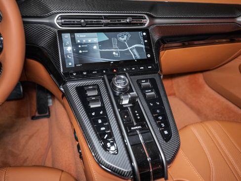 New 2026 Aston Martin V8 Vantage Coupe image 21