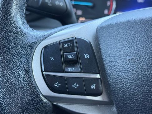 Certified 2022 Ford Explorer XLT w/ Class IV Trailer Tow Package image 23