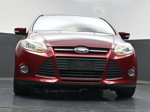 Used 2014 Ford Focus SE w/ Equipment Group 201A FWD image 34