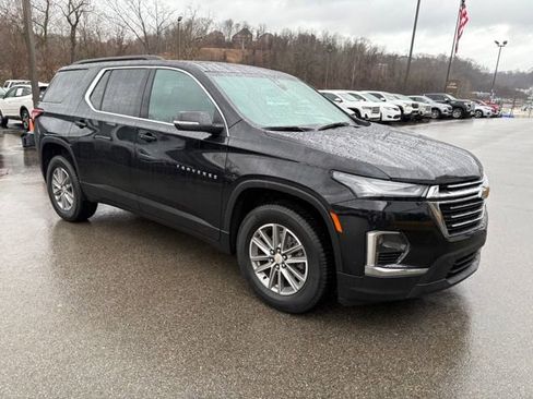 Used 2023 Chevrolet Traverse LT image 7