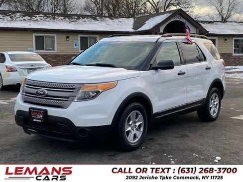 Used 2013 Ford Explorer 4WD w/ Class III Trailer Tow Pkg image 1