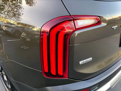 Used 2020 Kia Telluride SX image 31