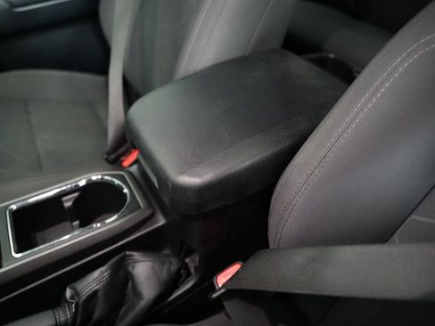 Used 2016 Toyota Tacoma TRD Sport w/ Premium & Technology Package image 33