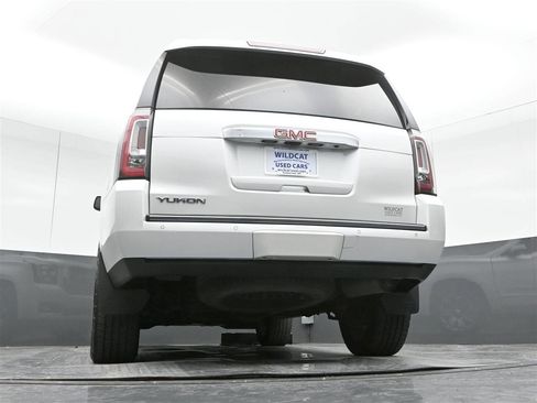 Used 2017 GMC Yukon Denali w/ Open Road Package AWD/4WD image 22