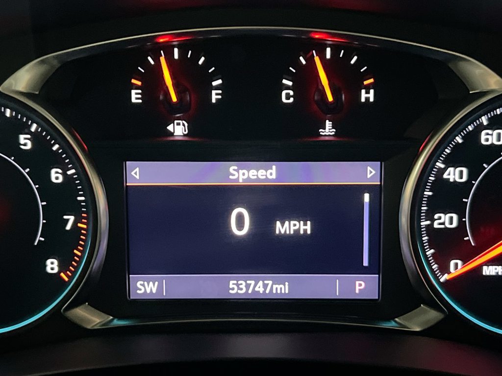 Used 2022 Chevrolet Traverse LT FWD image 13