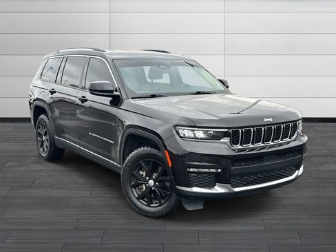 Used 2022 Jeep Grand Cherokee L Limited image 2