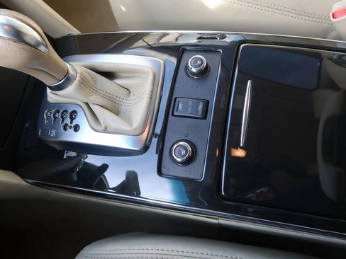 Used 2017 INFINITI QX70 3.7 w/ Premium Package image 31