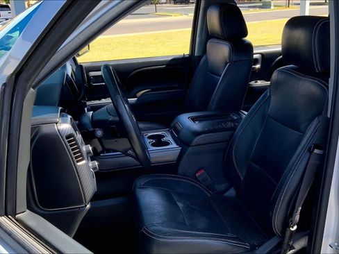 Used 2017 Chevrolet Silverado 1500 LT w/ All Star Edition AWD/4WD image 8