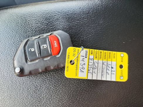 Used 2021 Jeep Wrangler Unlimited Rubicon AWD/4WD image 35