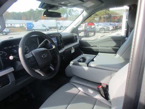 New 2026 Ford F350 XL w/ XL Chrome Package image 11