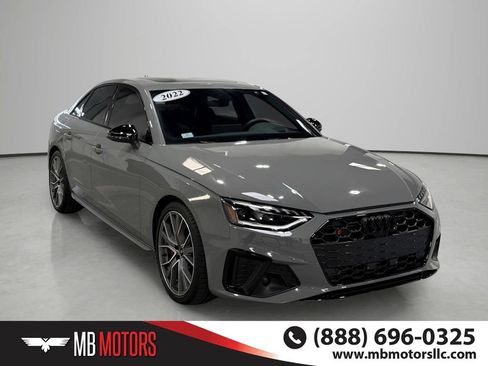 Used 2022 Audi S4 Prestige w/ Prestige Package AWD/4WD image 3
