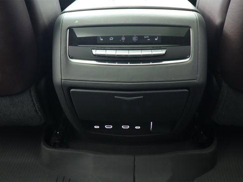 Used 2021 Cadillac Escalade Sport Platinum image 10