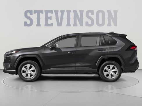 Used 2023 Toyota RAV4 LE AWD/4WD image 3