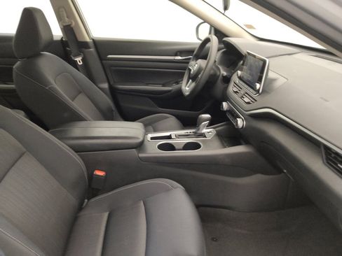 Used 2022 Nissan Altima 2.5 SV FWD image 21