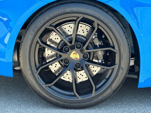 Used 2023 Porsche 718 Boxster Spyder RWD image 41