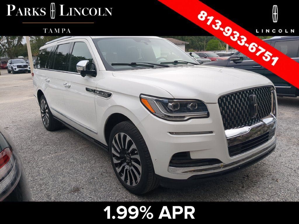 Used 2022 Lincoln Navigator L Black Label AWD/4WD image 3