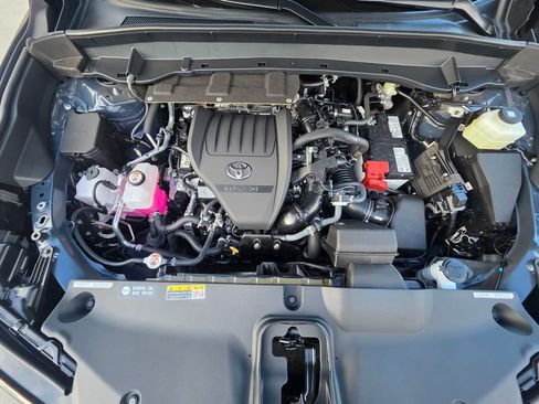 Used 2026 Toyota Grand Highlander Platinum image 28