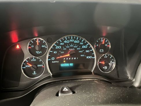 Used 2019 Chevrolet Express 2500 RWD image 12