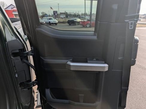 Used 2016 Ford F150 Lariat image 13