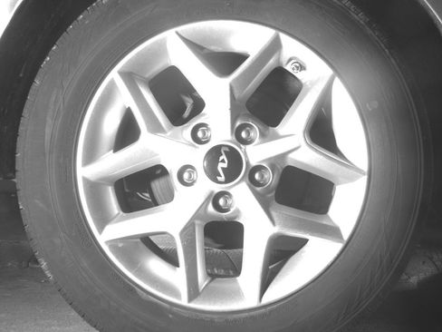 Used 2025 Kia Soul LX w/ LX Technology Package image 15