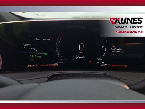 Used 2025 Cadillac XT4 Premium Luxury image 18