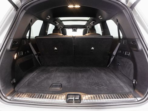 Used 2025 Mercedes-Benz GLS 580 4MATIC image 35