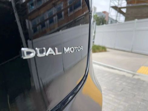 Used 2022 Tesla Model 3 Long Range AWD/4WD image 42