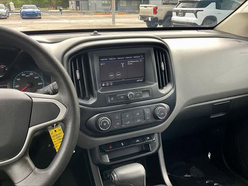 Used 2021 Chevrolet Colorado W/T w/ WT Convenience Package image 7