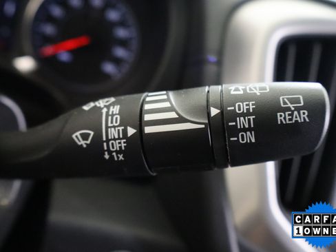 Used 2024 GMC Terrain SLE FWD image 31