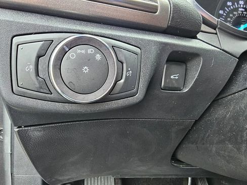 Used 2020 Ford Fusion SEL FWD image 16