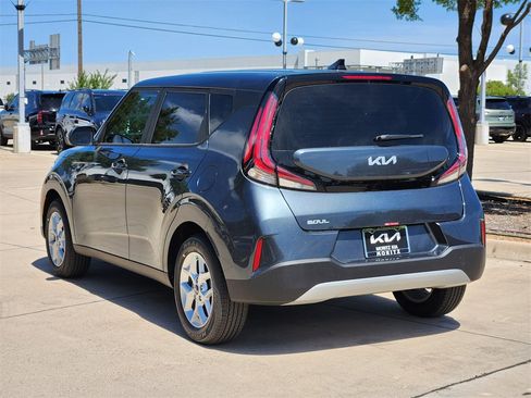 New 2025 Kia Soul S image 3