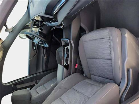 Used 2025 Chevrolet Equinox LT FWD image 18
