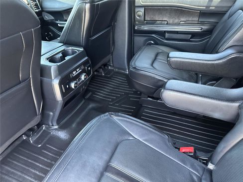Used 2020 Ford Expedition Limited w/ Texas Edition Package RWD image 35