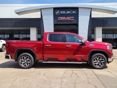 New 2026 GMC Sierra 1500 SLT image 3