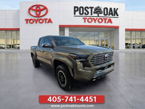 Used 2026 Toyota Tacoma Limited AWD/4WD image 9