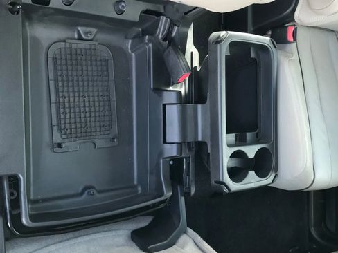 Used 2015 MAZDA MAZDA5 Grand Touring image 44