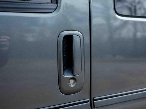 Used 2023 Chevrolet Express 2500 image 34