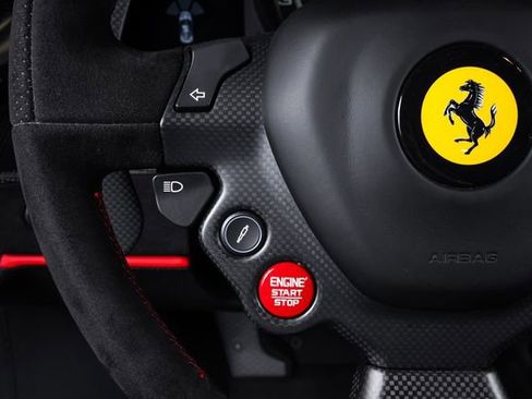 Used 2019 Ferrari 488 Pista Coupe RWD image 41