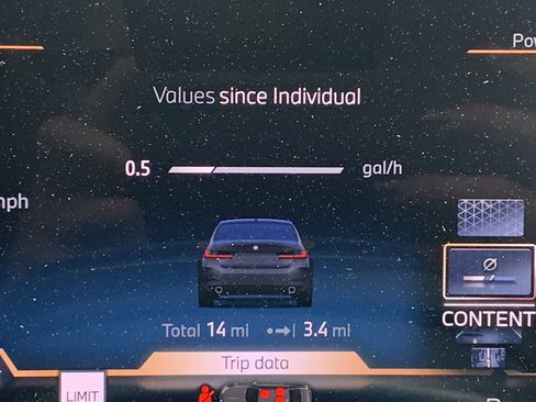 Certified 2025 BMW 330i Sedan w/ Premium Package image 24