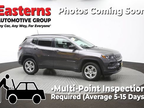 Used 2024 Jeep Compass Latitude AWD/4WD image 43