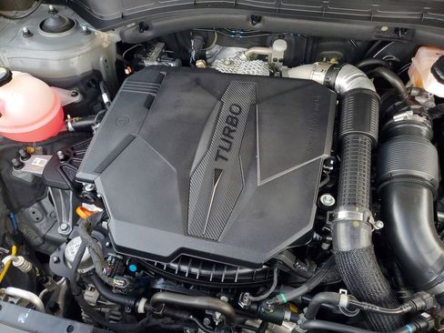 Used 2024 Hyundai Santa Fe SE image 11