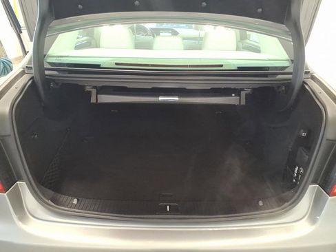 Used 2014 Mercedes-Benz E 350 Sedan image 24