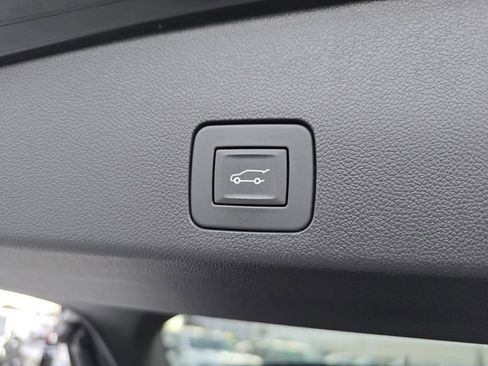 Used 2023 Buick Encore GX Select w/ Sport Touring Package image 19