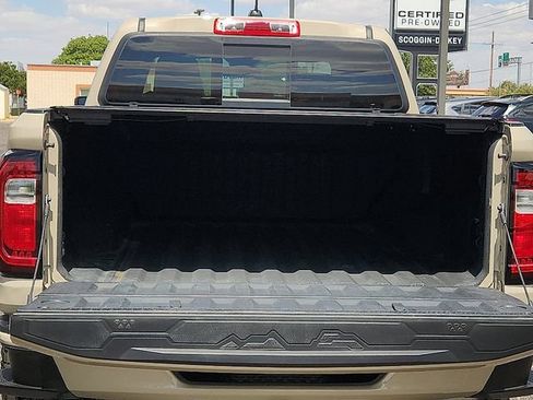 Used 2024 GMC Canyon AT4 AWD/4WD image 10