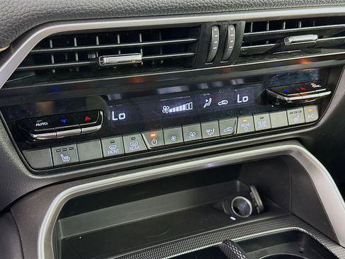 Used 2024 MAZDA CX-90 3.3 Turbo w/ Preferred Plus image 23