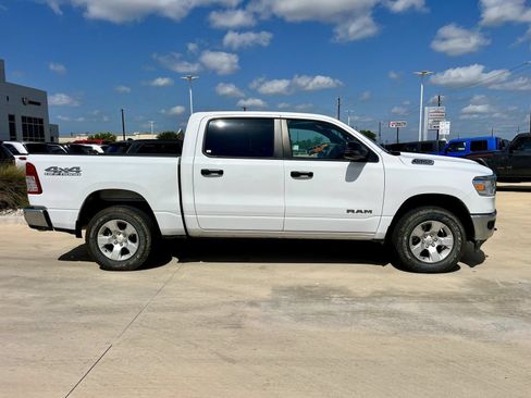 Used 2023 RAM 1500 Big Horn AWD/4WD image 2