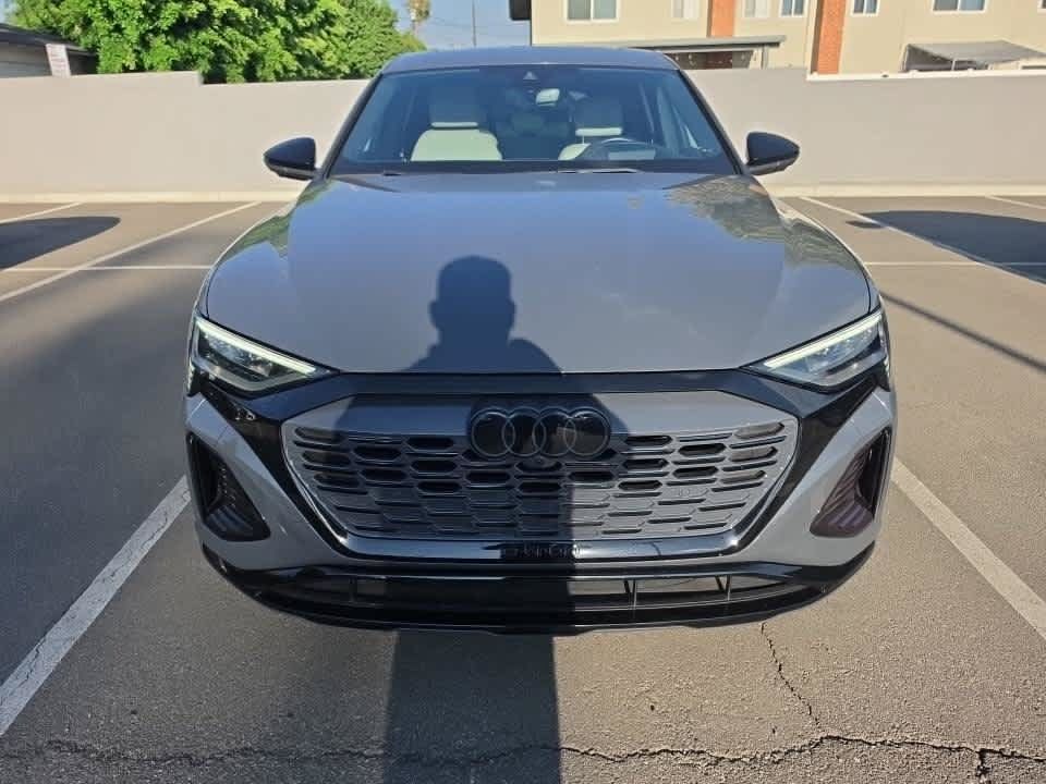 Used 2024 Audi Q8 e-tron Prestige w/ Prestige Package AWD/4WD image 2