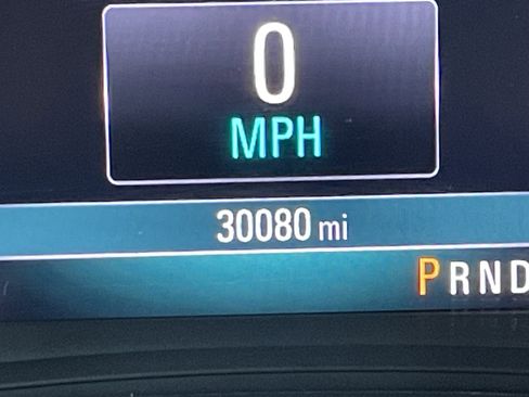 Used 2021 Buick Encore Preferred image 21