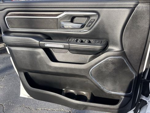Used 2025 RAM 1500 Laramie image 17