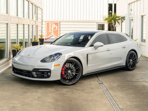 Used 2023 Porsche Panamera 4S AWD/4WD image 2